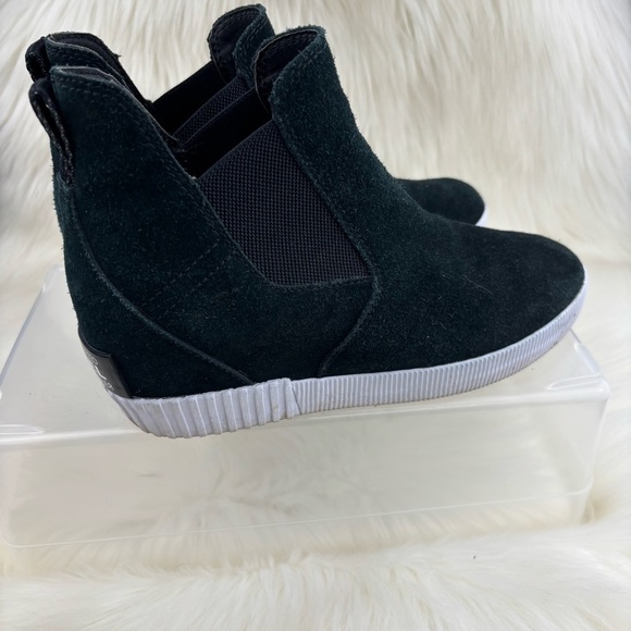 Sorel Black Ankle Suede Wedges Boots size 6.5 Woman - Picture 2 of 10